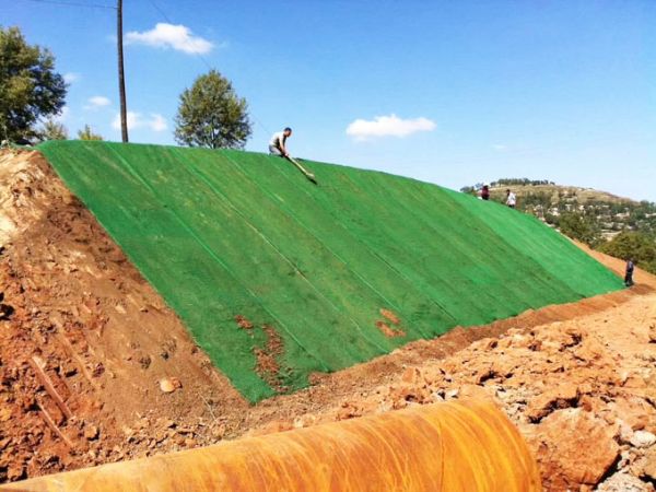 三維植被網(wǎng)施工現(xiàn)場